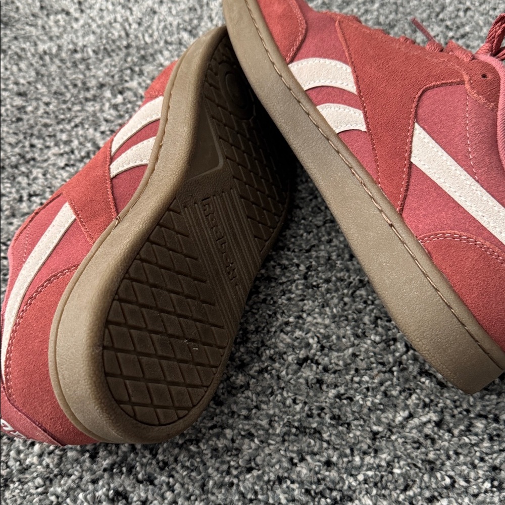 Reebok Sneakers with Gum Sole - Picture 7 of 9